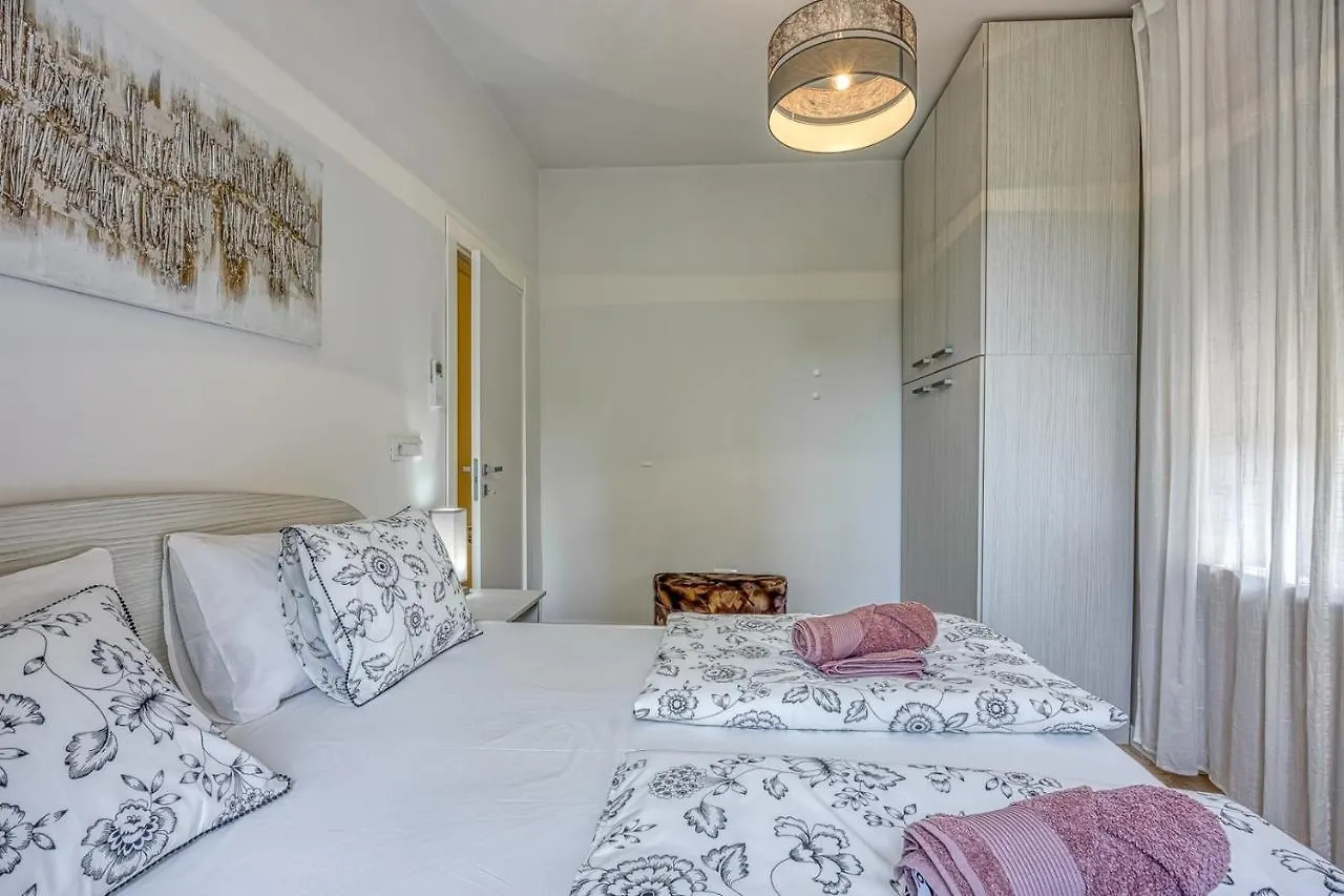 Apartment Franko Pula