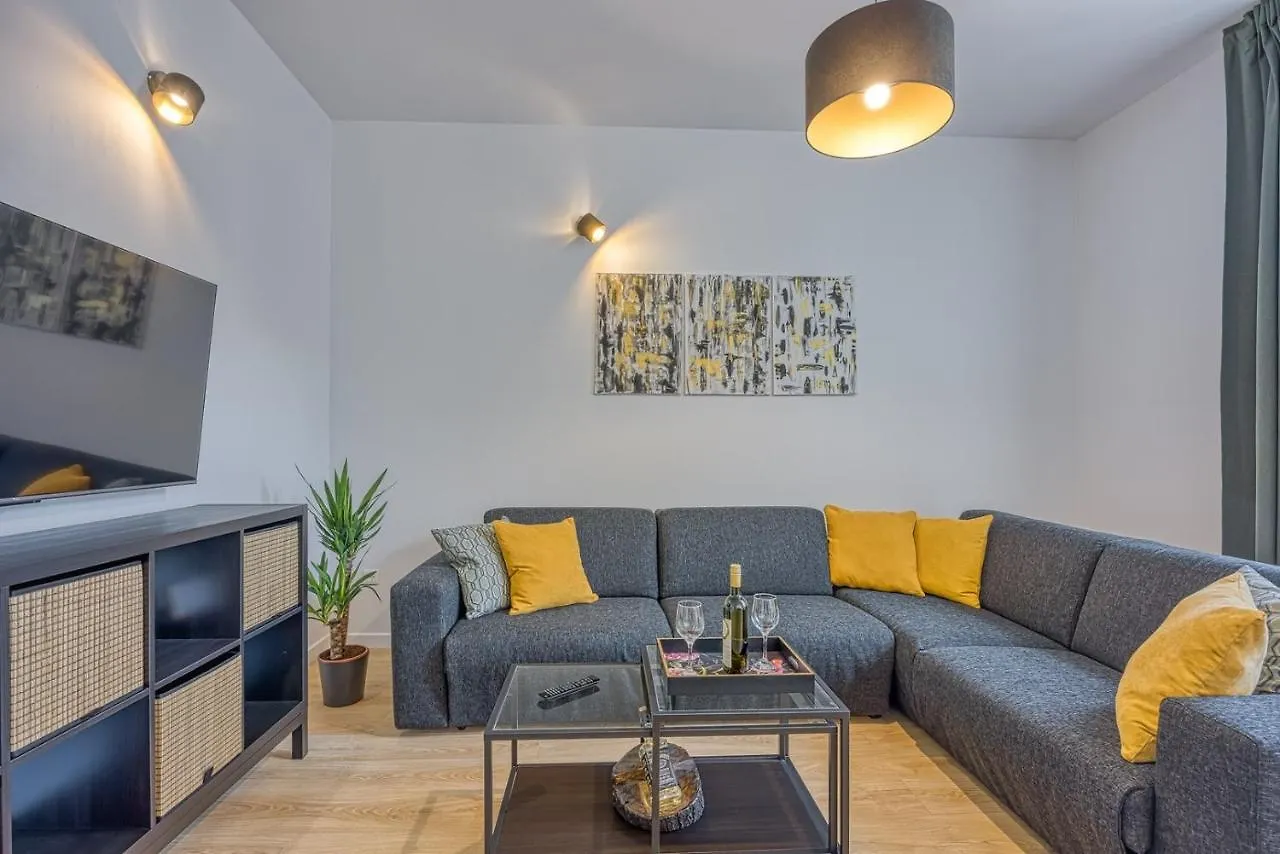 Apartment Franko Pula 0*,  Croatia